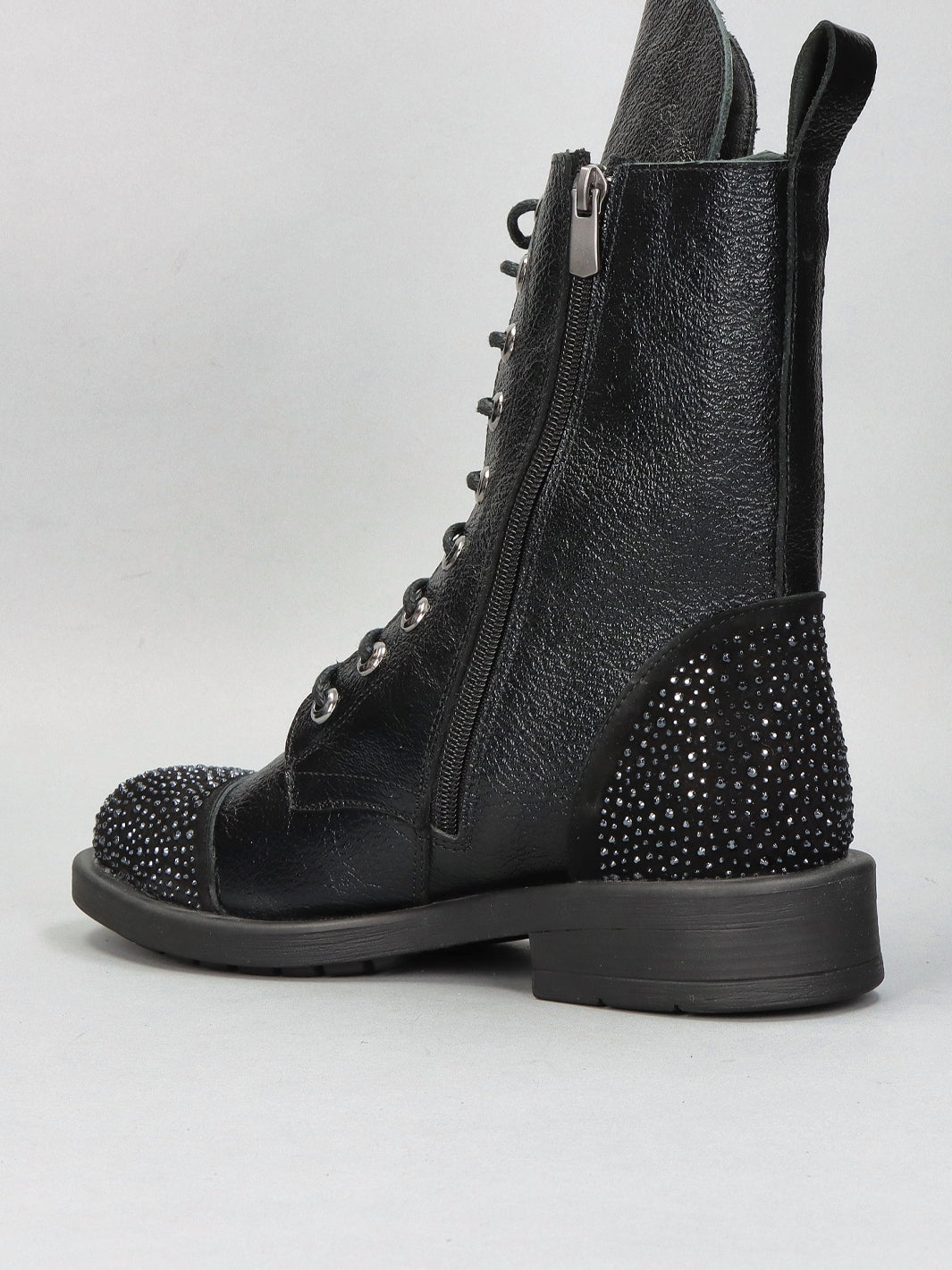 LEATHER BOOTS - BLACK