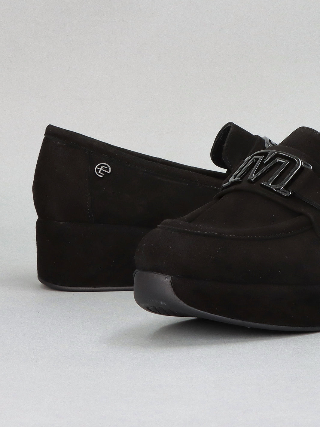 SUEDE LOW SHOES - BLACK