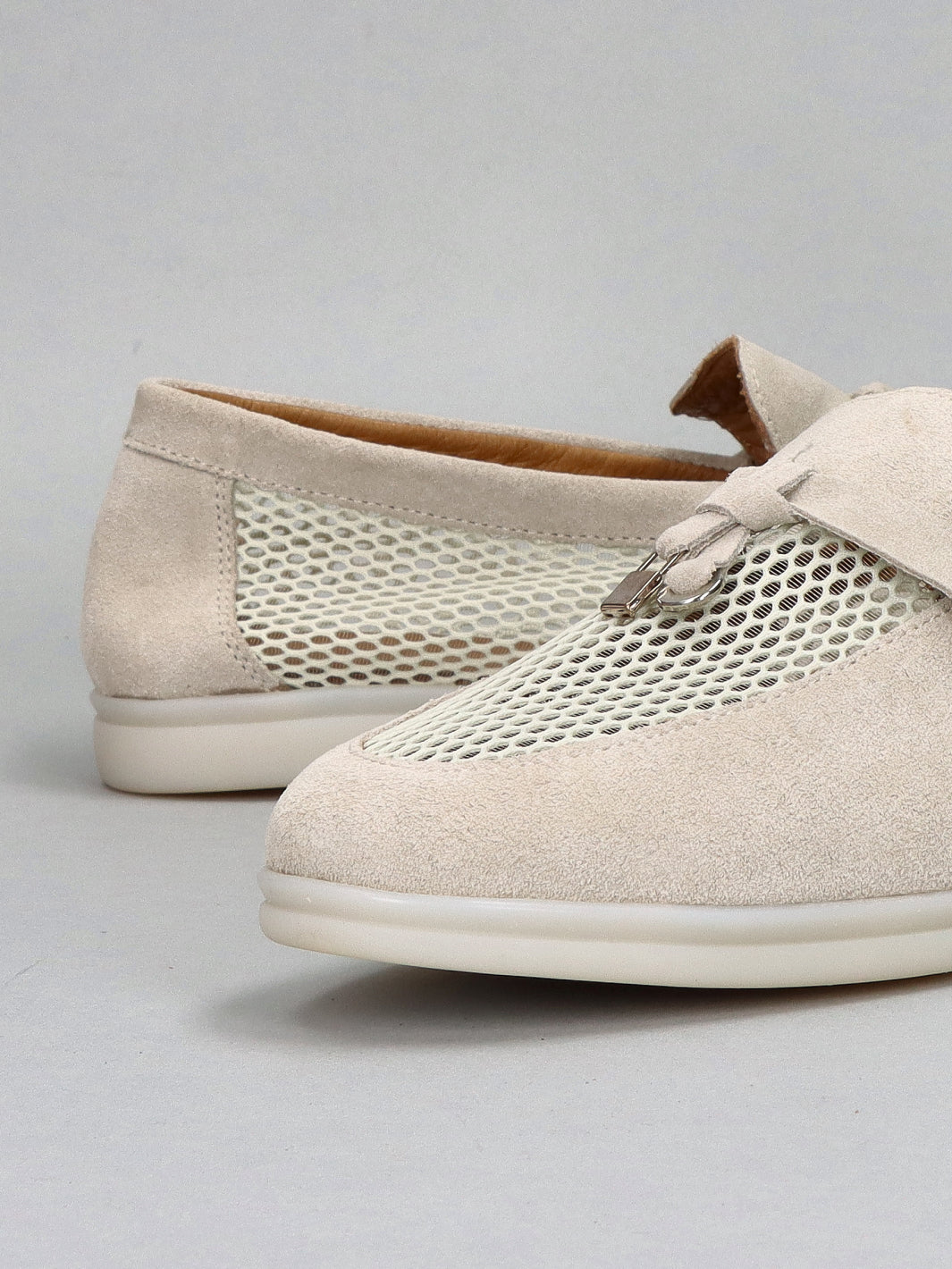 SUEDE LOW SHOES - BEIGE