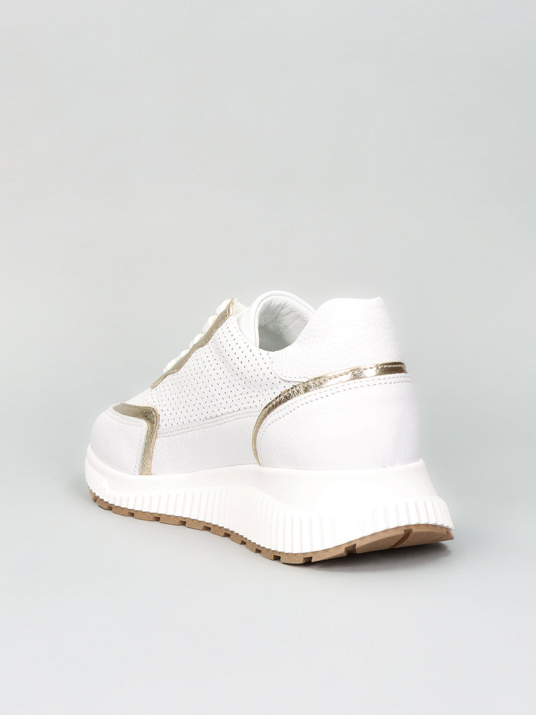 LEATHER SNEAKER - WHITE