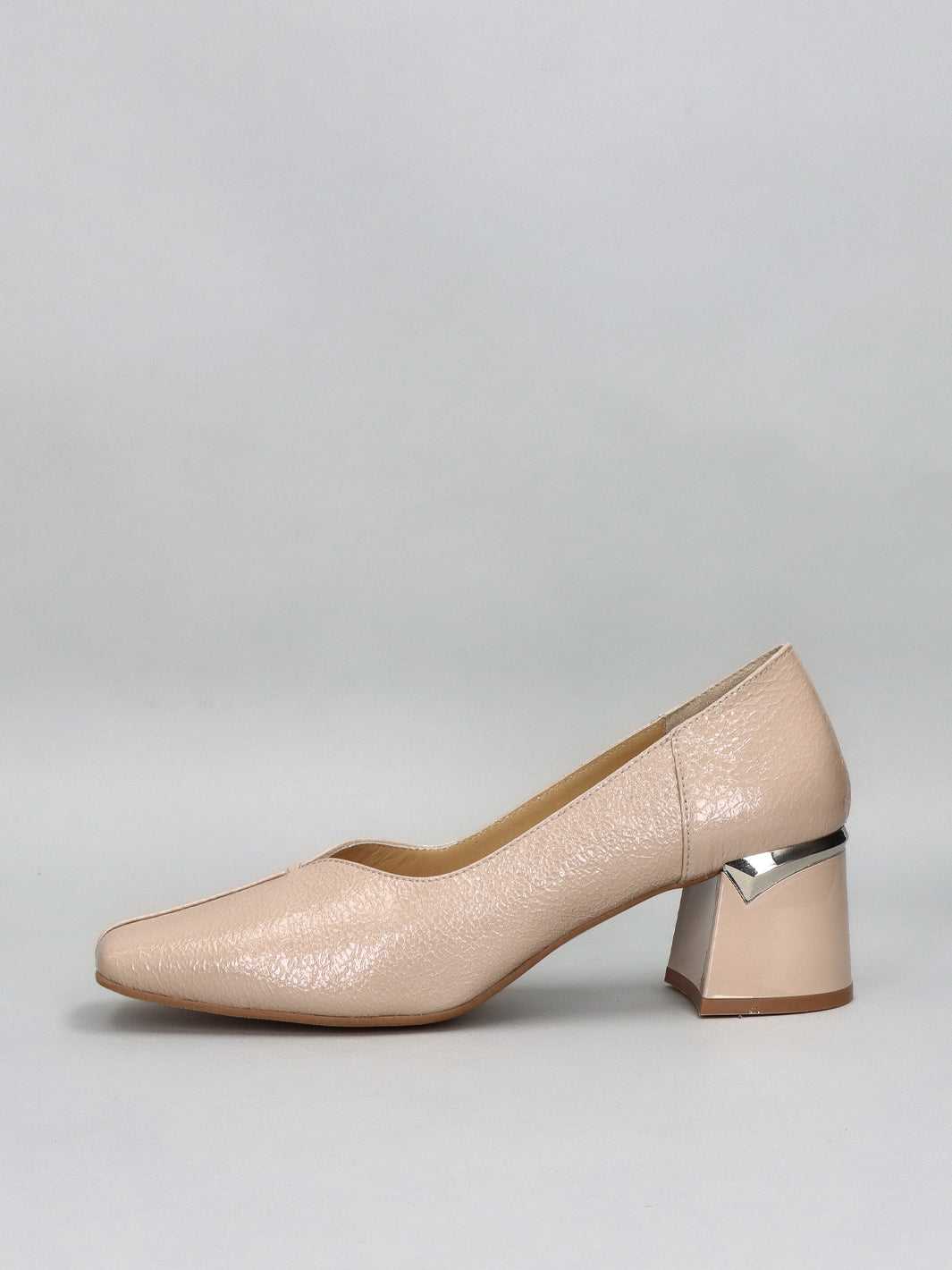 LEATHER PUMPS - BEIGE