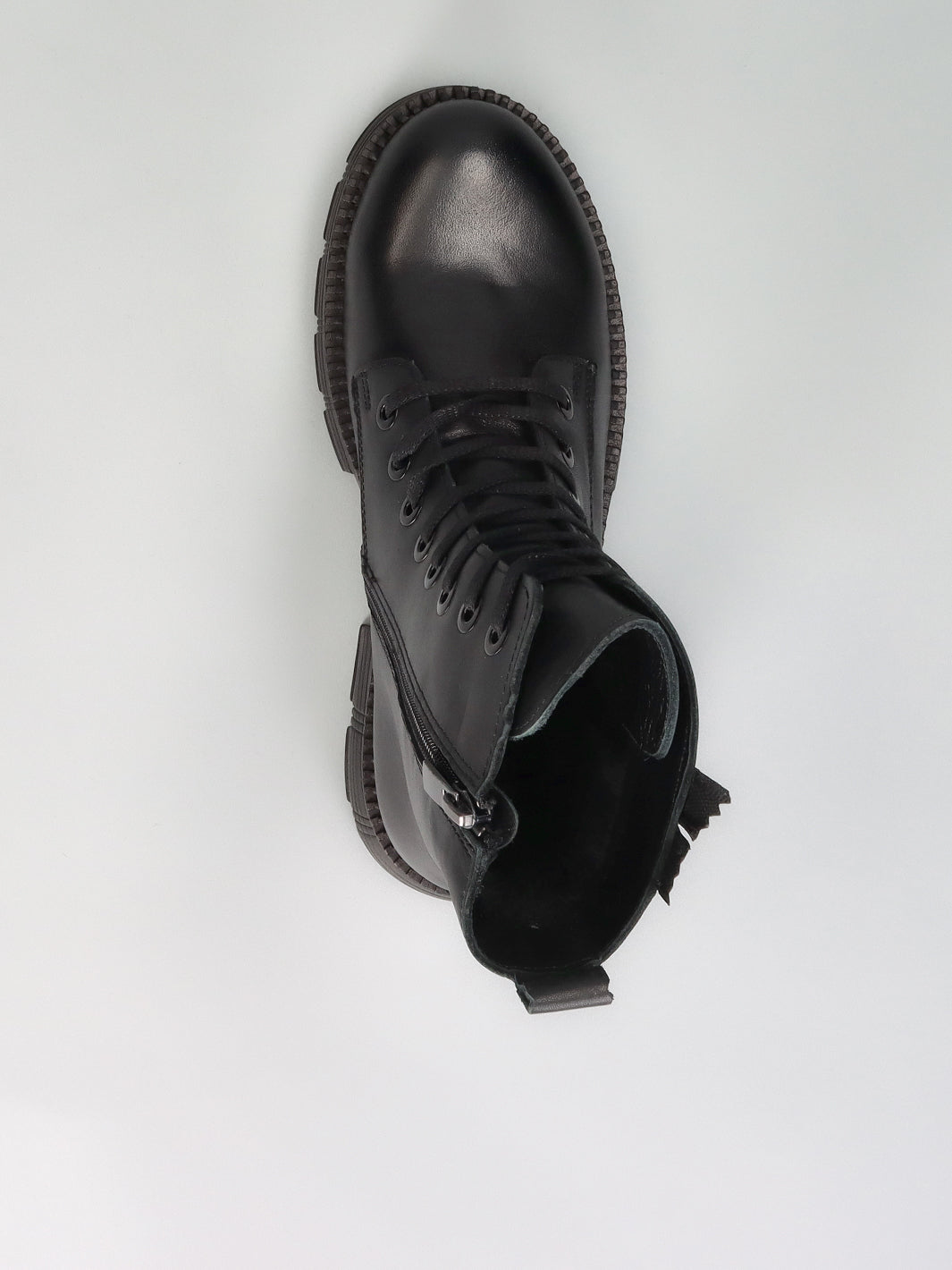 LEATHER ANKLE BOOTS - BLACK