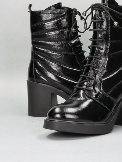 LEATHER ANKLE BOOTS - BLACK