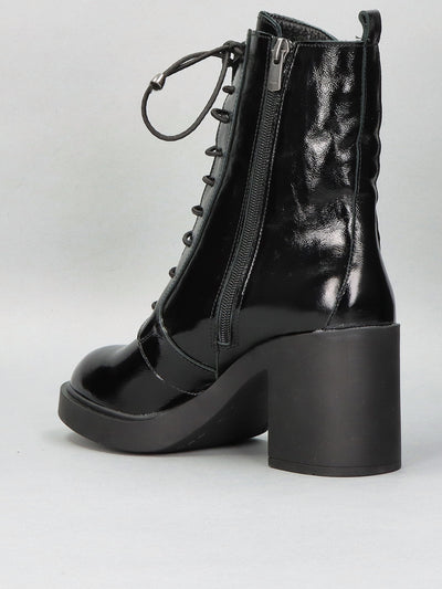 LEATHER ANKLE BOOTS - BLACK