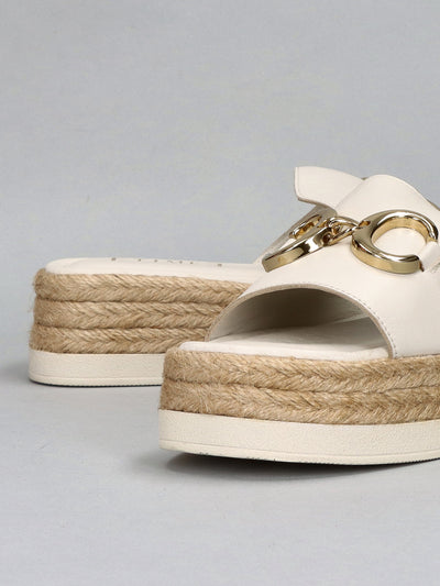 LEATHER SLIPPERS - BEIGE