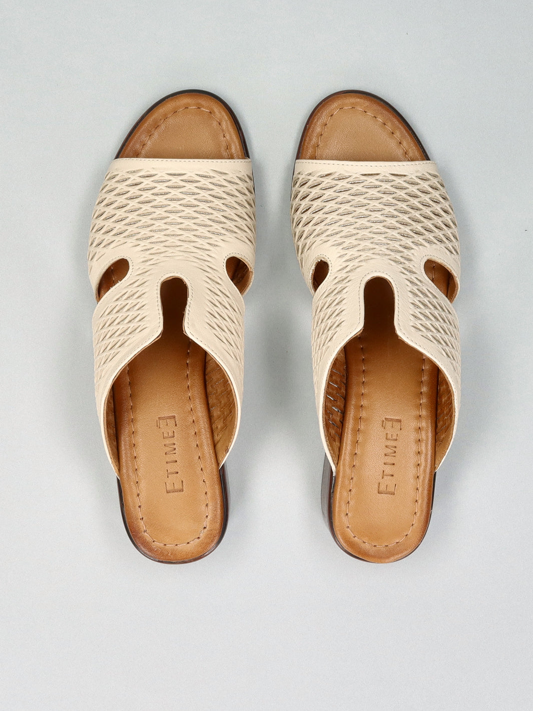 LEATHER SLIPPERS - BEIGE