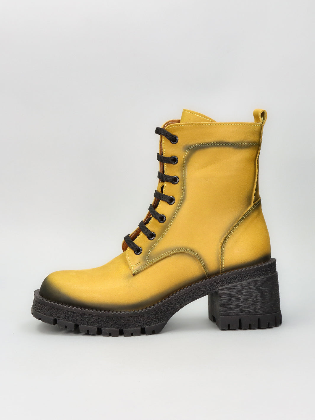 LEATHER ANKLE BOOTS - YELLOW