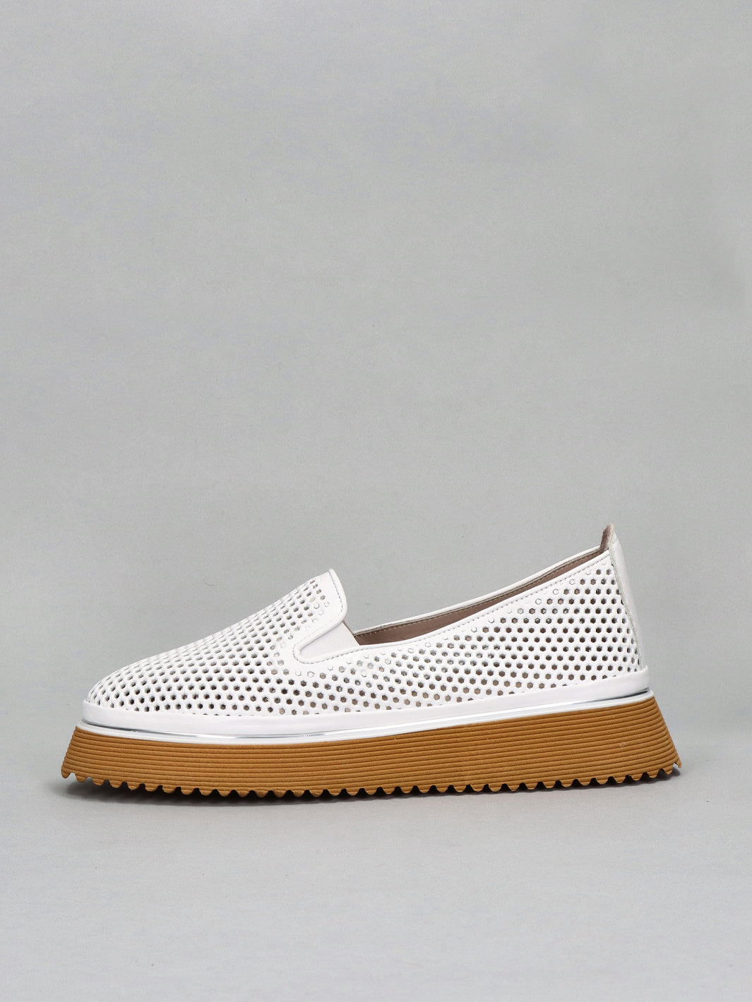 LEATHER LOW SHOES - WHITE
