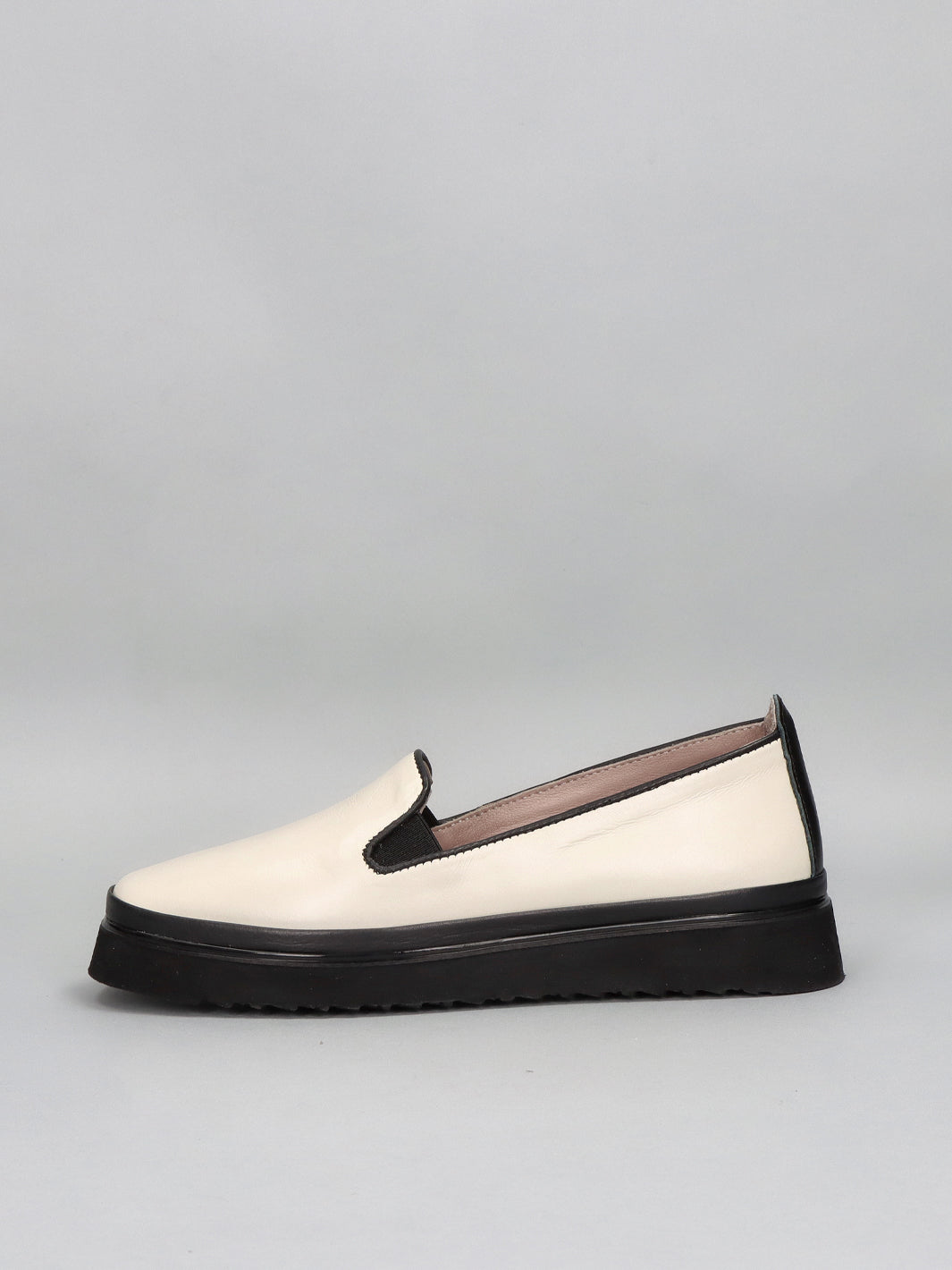 LEATHER LOW SHOES - WHITE