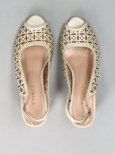 LEATHER SANDALS - BEIGE