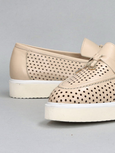 LEATHER LOW SHOES - BEIGE
