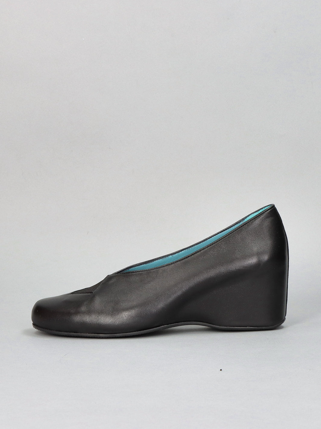 LEATHER LOW SHOES - BLACK