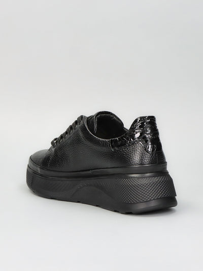 LEATHER SNEAKER - BLACK