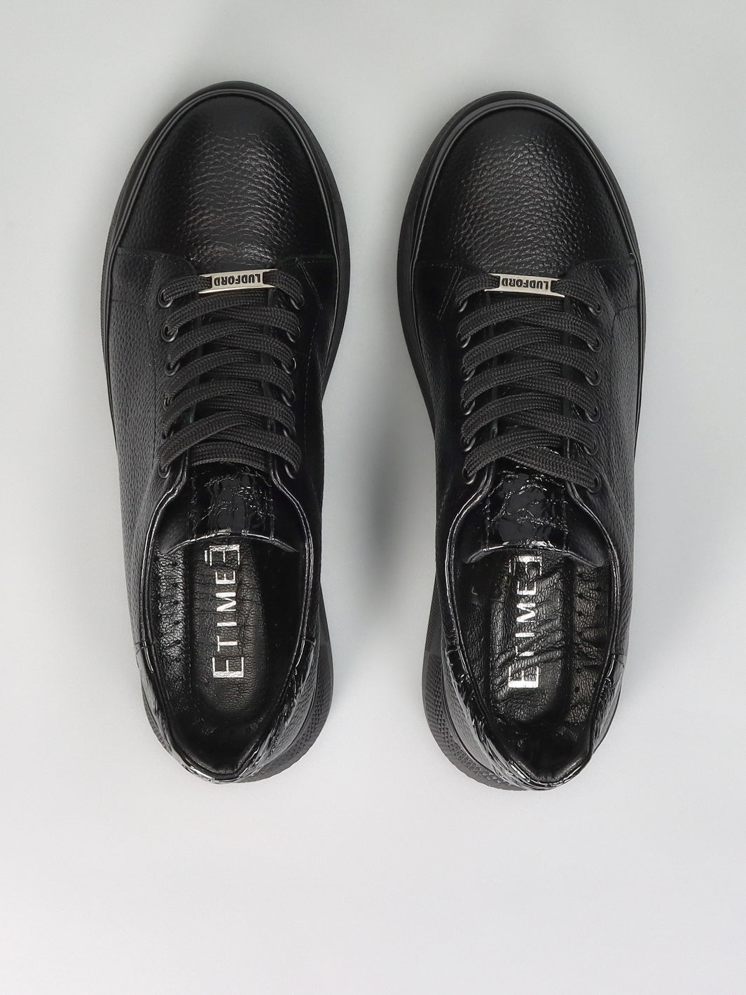 LEATHER SNEAKER - BLACK