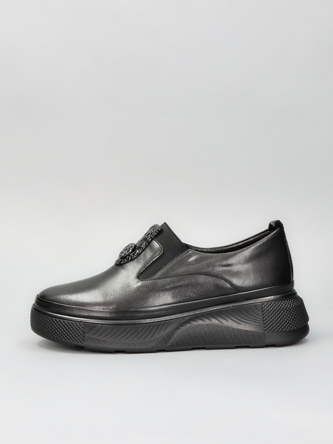 LEATHER LOW SHOES - BLACK