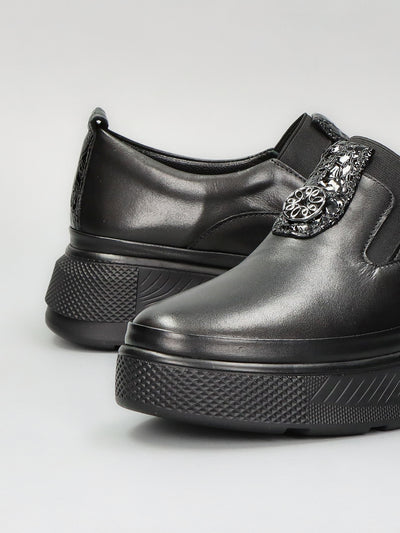 LEATHER LOW SHOES - BLACK