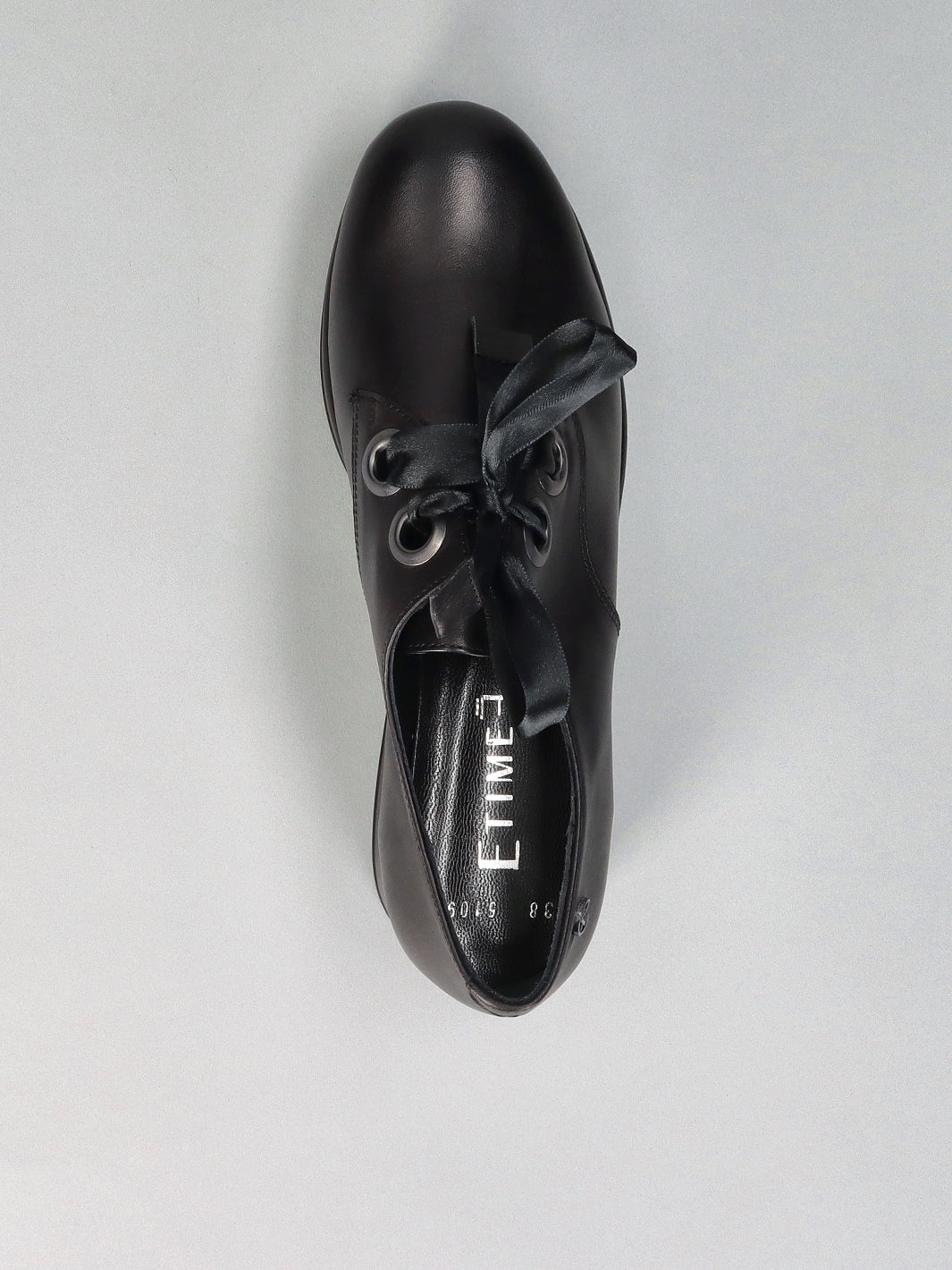 LEATHER LOW SHOES - BLACK