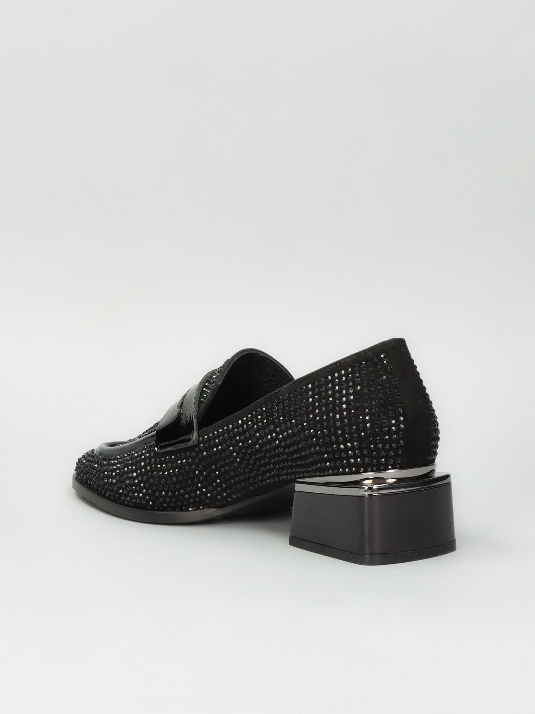 LEATHER LOW SHOES - BLACK