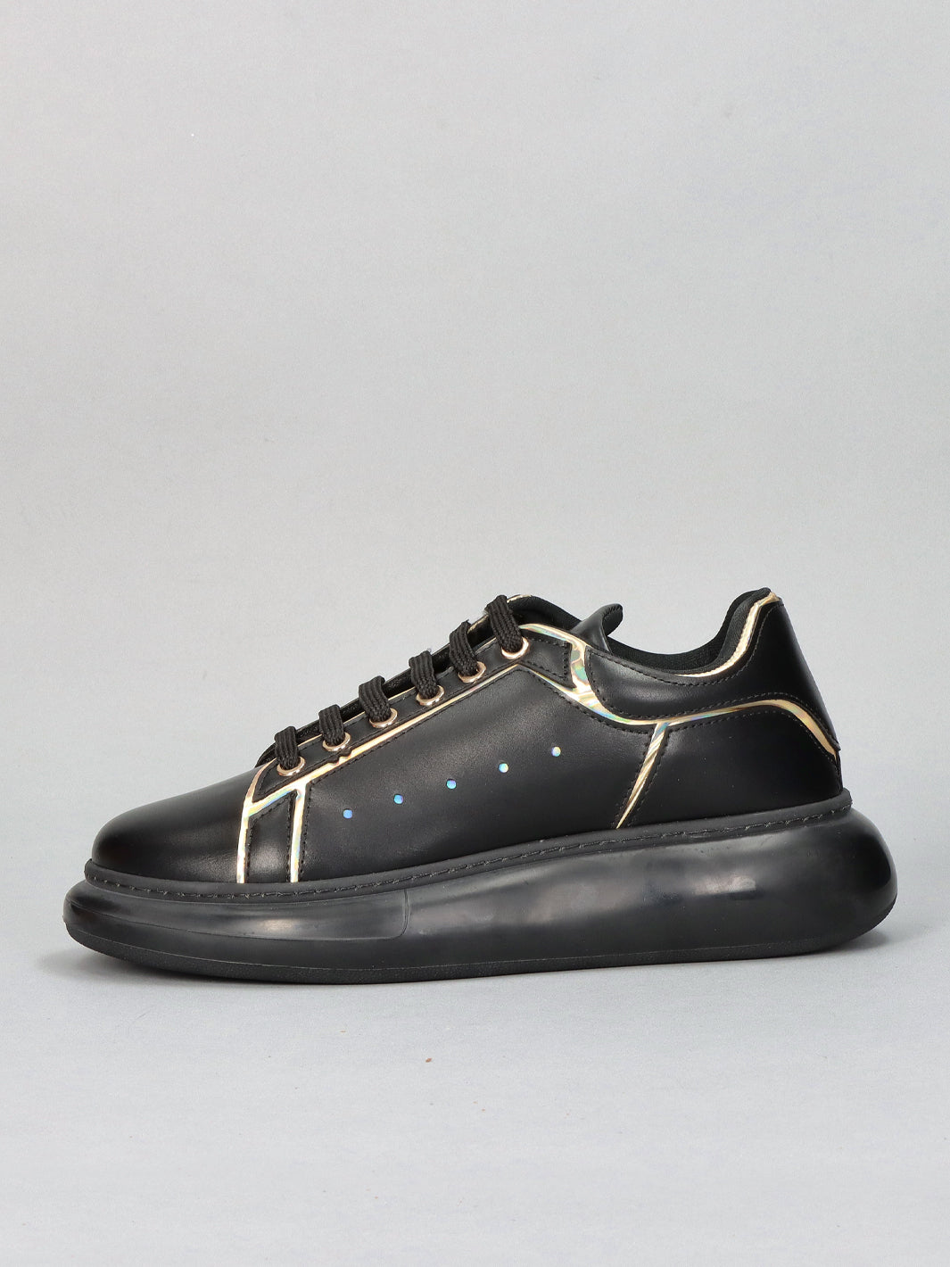 LEATHER SNEAKER - BLACK