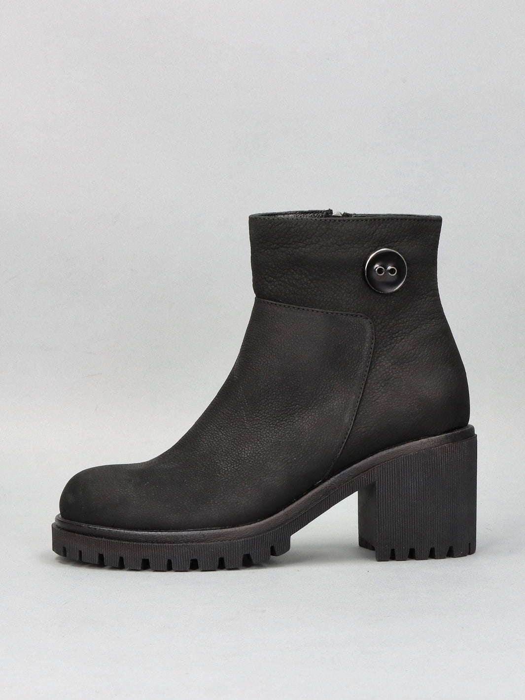 NUBUCK ANKLE BOOTS - BLACK