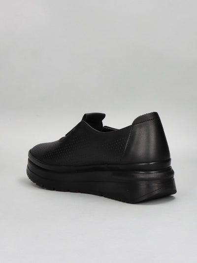 LEATHER LOW SHOES - BLACK