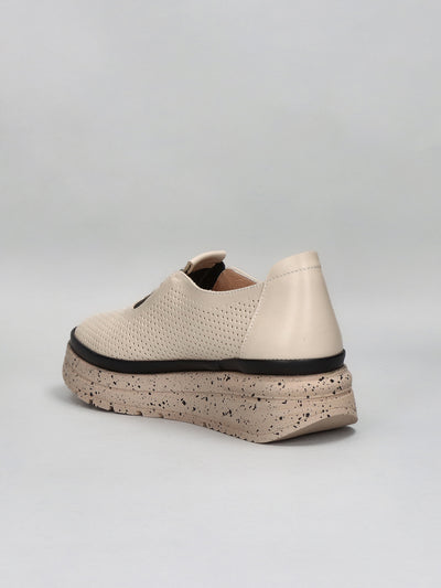 LEATHER LOW SHOES - BEIGE