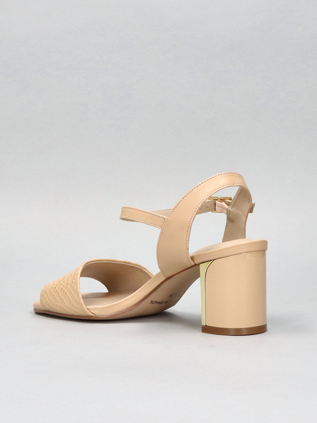 LEATHER SANDALS - BEIGE