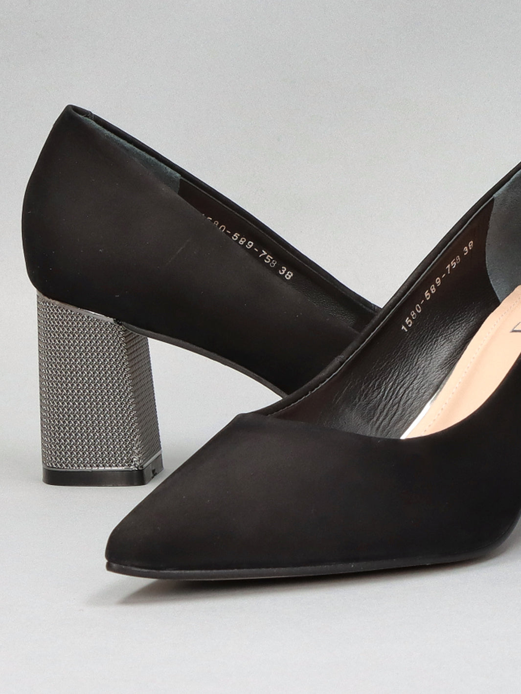 NUBUCK PUMPS - BLACK