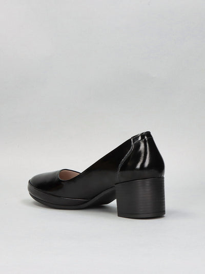 LEATHER PUMPS - BLACK