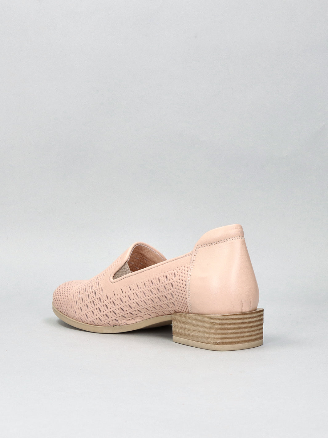 LEATHER LOW SHOES - PINK