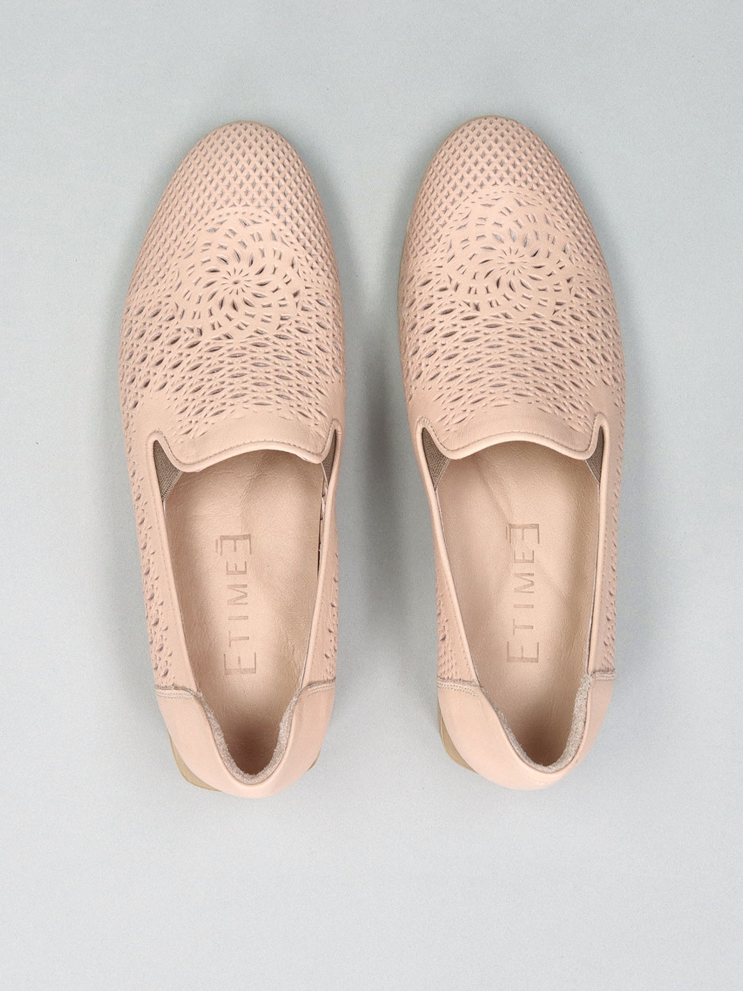 LEATHER LOW SHOES - PINK